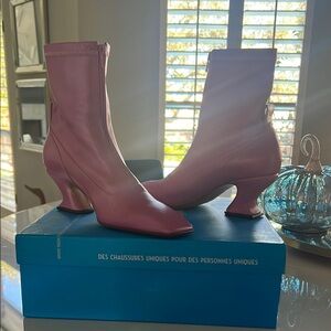 John Fluevog Pink Heeled Boots